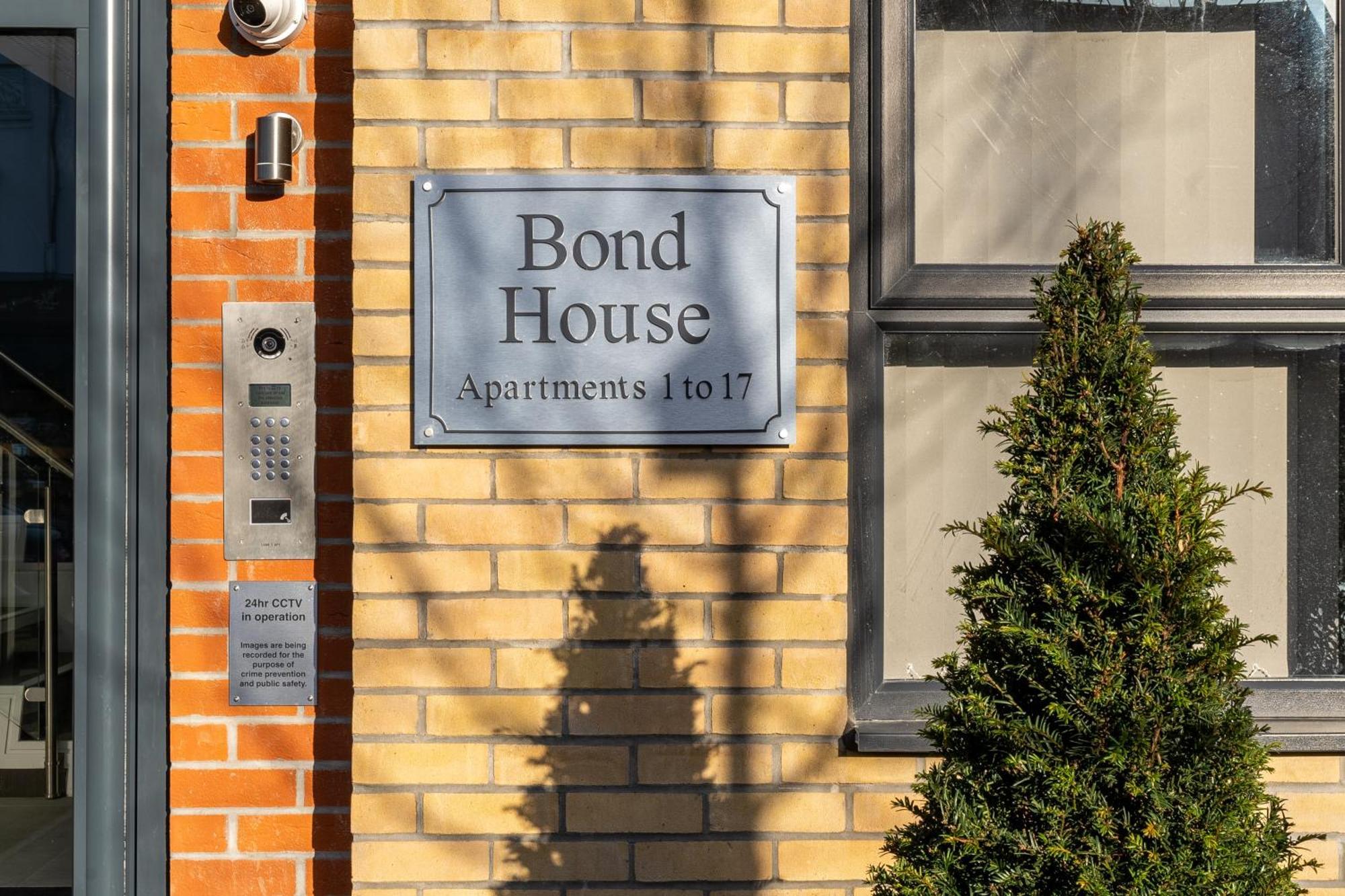 Bond House By Celador Apartments Reading Eksteriør bilde